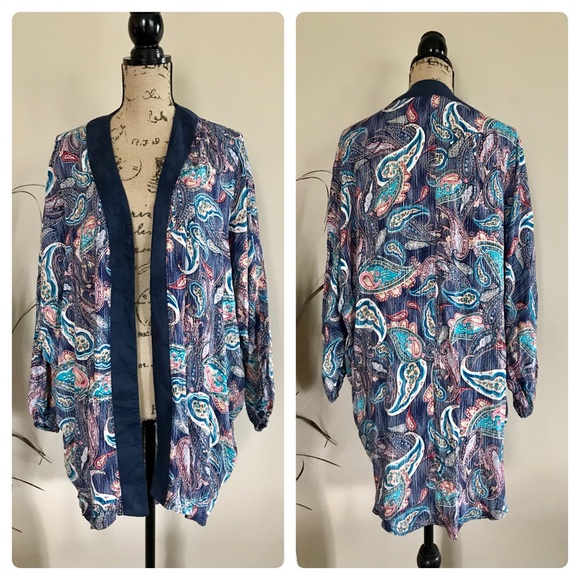 Navy Paisley print kimono - Picture 6 of 7